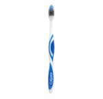 Colgate (R) Triple Action Charcoal Toothbrush - Image 3